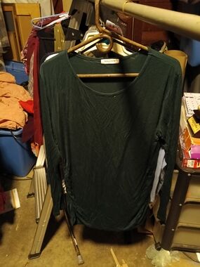 Women's Forest Green Long-Sleeve Ruched Side Tee